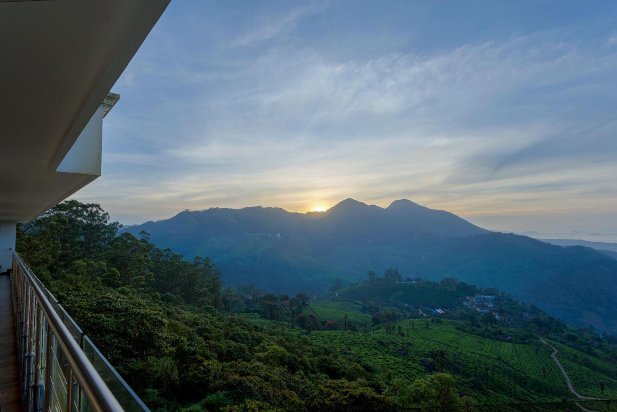 Amber Dale Luxury Hotel & Spa, Муннар Экстерьер фото